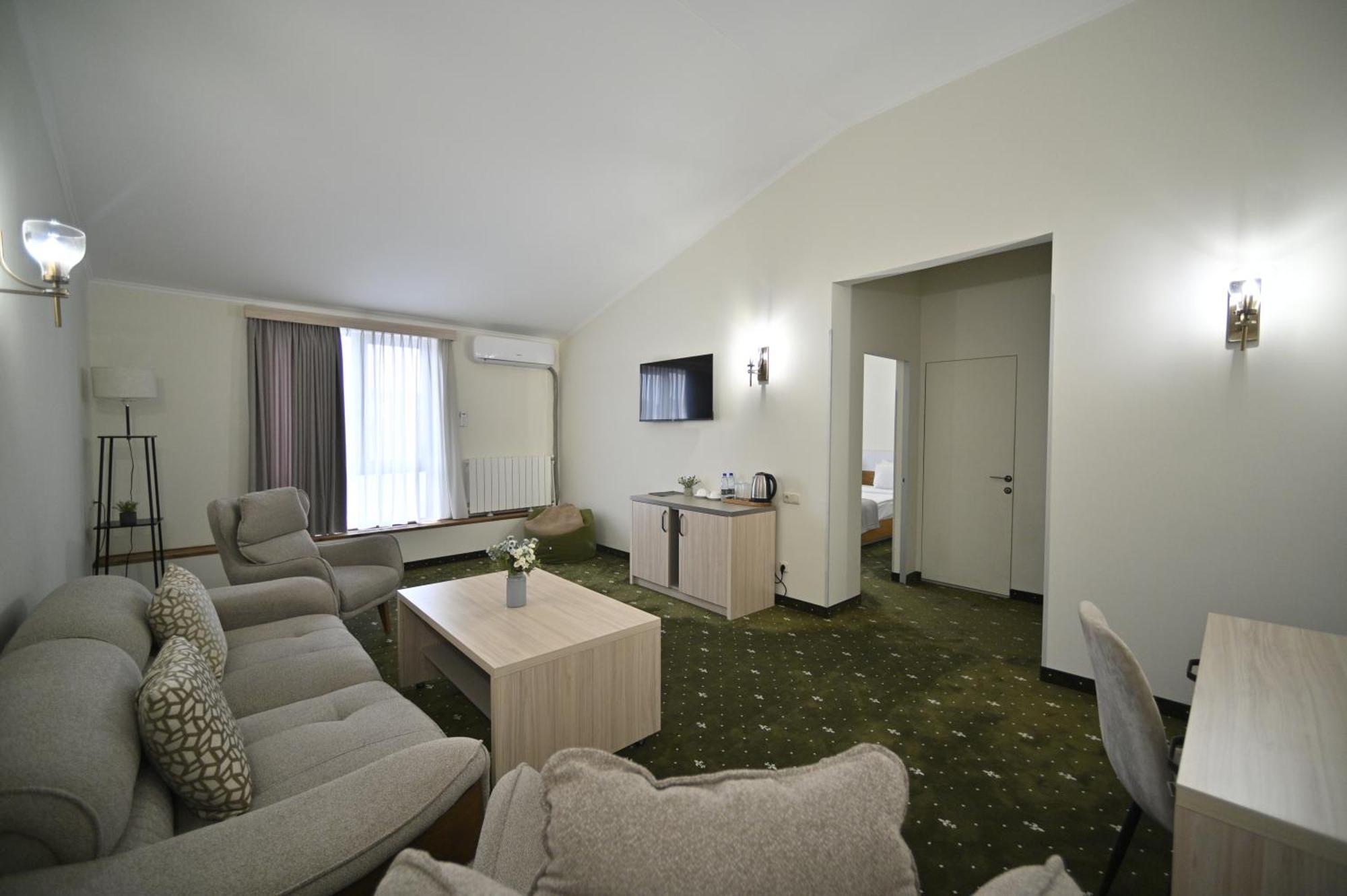 Colette Hotel Yerevan Exterior photo